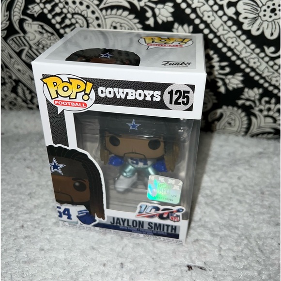 New! Never unboxed Funko Pop Jaylon Smith 125 Dallas Cowboy NFL - Picture 8 of 10